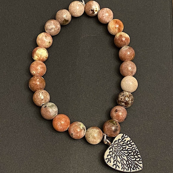 Red Rhodonite Round Beaded Bracelet With Silver Shaped Heart & Expressive Vanes. - Picture 1 of 1